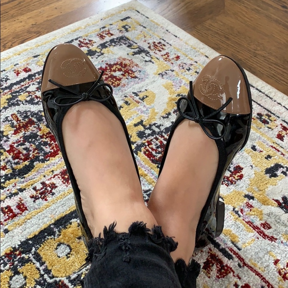 Chanel patent ballet flats Sz 38